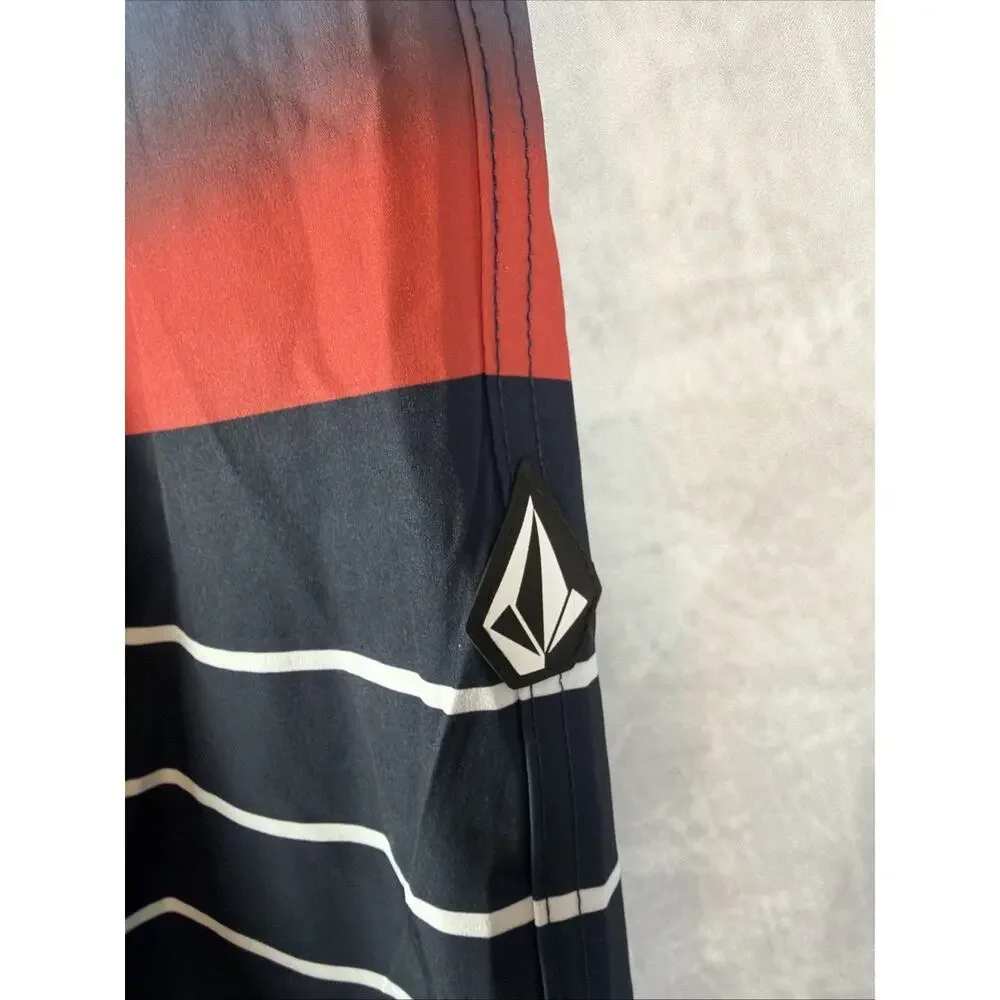 Boy's Youth Volcom Mod-Tech Board Shorts Swim Sz 16
